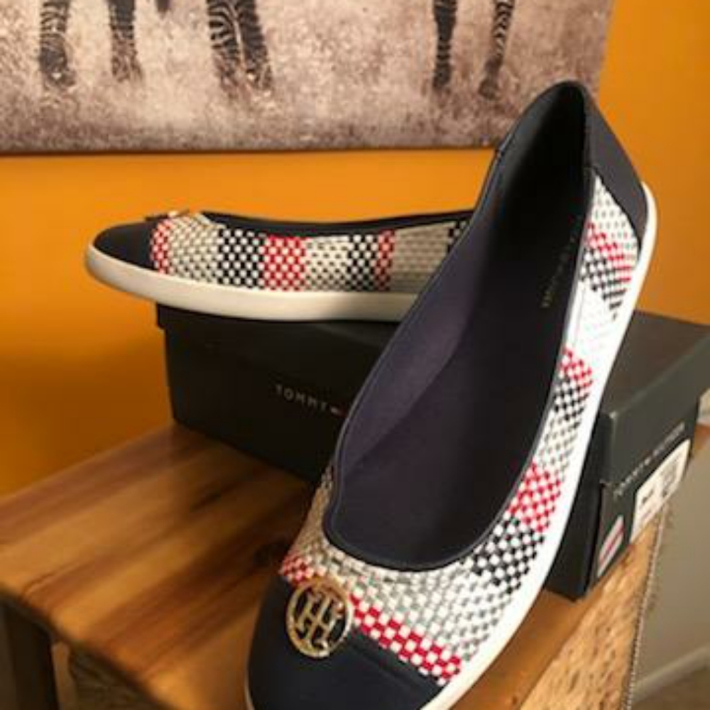 Shoes - Picture 2 of 2